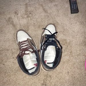 Size 11 - Jordan 1 Retro High OG x Travis Scott Mocha 2019